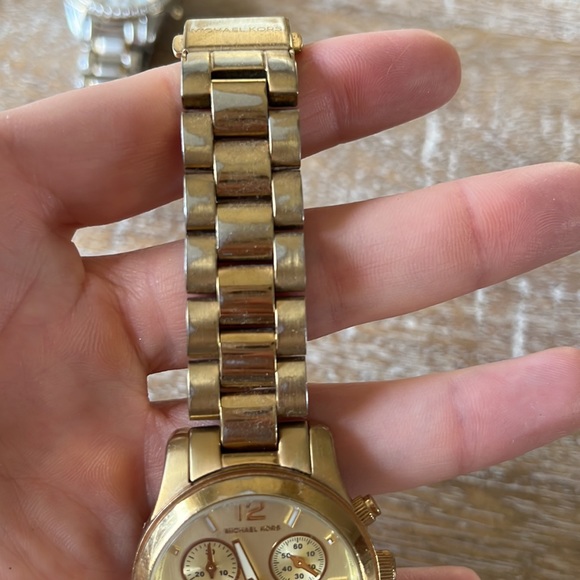 Michael Kors Watch - Picture 3 of 5